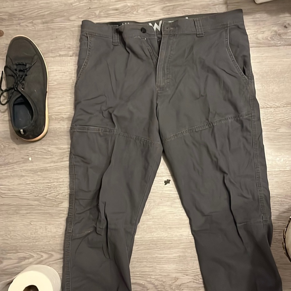 Wrangler stretch pants